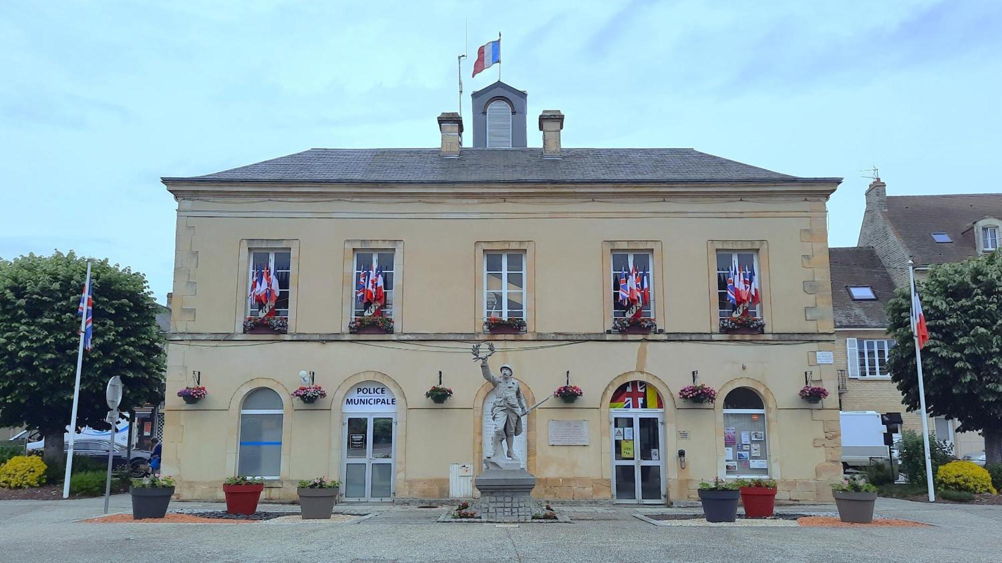 La Maison Du Pays D'Auge Troarn Extérieur photo